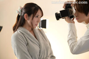 juq00553│ヌードモデルNTR 上司と羞恥に溺れた妻の衝撃的浮気映像 小花のん│人妻素人