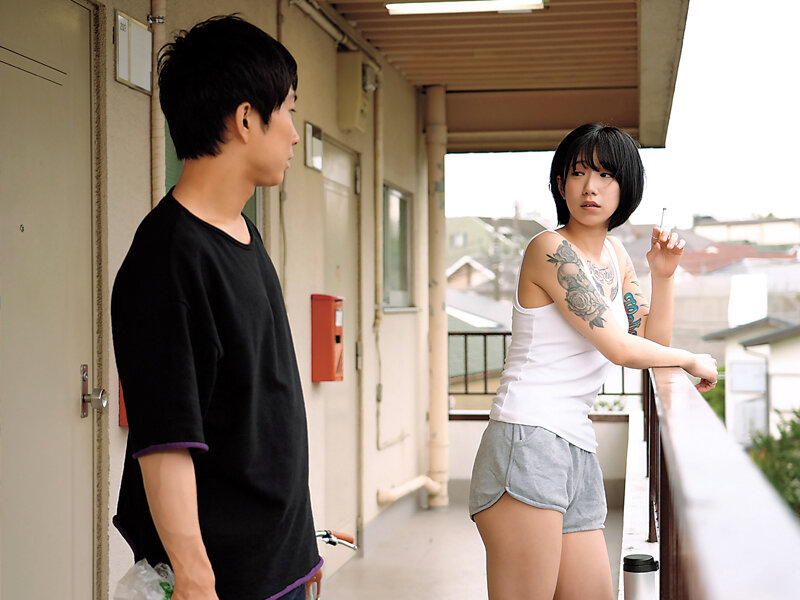 yrnkmtndvaj00637│訳ありタトゥー美女の隣人と、その怪しい魅力に目を奪われた僕との性交記録 柊ゆうき│人妻素人