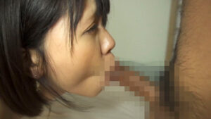 57sgsr33302│エロ下着の人妻 激ピスで後ろから生射精│人妻素人