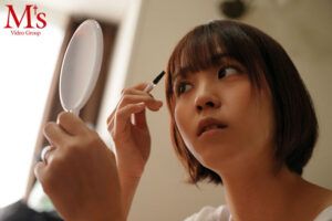 mvsd00564│夕飯は冷蔵庫にカレー入ってるから適当にチンして食べてね…それじゃあお母さんセックスしてくるね。 玉城夏帆│人妻素人