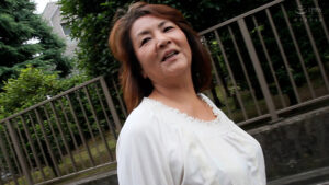 h_1724m626g00019│65歳の最初で最後のAV出演！女でSEXができるうちに色々経験したくて…│人妻素人