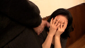 h_1724m667g00005│美貌とスタイルを兼ね備えた五十路美熟女のばあちゃんとの近○相姦物語│人妻素人