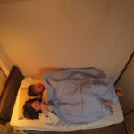 1hawa00334│素人妻が一般大学生の自宅にコンドーム1つ渡され一泊 一度のゴム姦では満足できず宿泊中2度もガチ中出しを許してしまう│人妻素人