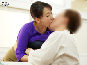 vagu00276│超美顔妻に見つめられながら何度もしゃぶられて、ボクは何度も爆ぜまくった。 よしい美希│人妻素人