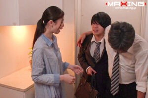 h_068mxgs01372│夫の部下に言い寄られ…自宅で裏切りのNTR 小松杏│人妻素人