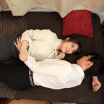 57itsr00097│本気になる人妻。終電を逃した酔っ払った部下を自宅に泊めてあげたら…添い寝だけのハズがまさかのSEX突入の気配！？最後は人妻なのに、本気の中出しまで！？3│人妻素人