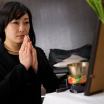 57mcsr46601│遺影の前で寝取られる未亡人たち 成澤ひなみ 塚田詩織│人妻素人