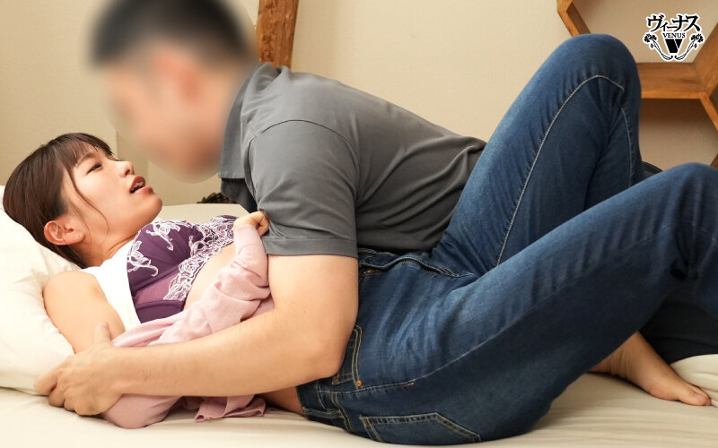 vec00699│毎日オナニーする隣のエロい人妻に我慢の限界―。理性が吹き飛び欲情が止まらない濃密エクスタシー性交 新山麻由美│人妻素人