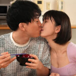 1dldss00404│夫の不在中、欲求不満の人妻が唾液を絡ませ自ら腰を振る。接吻中出し不倫 角奈保│人妻素人