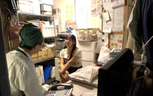 h_113spe00006│万引き スーパーの人妻たち ●でか尻でか乳ぷにょ妻 ●折●が必要クソ生意気妻 ●スレンダー爆裂張乳妻│人妻素人