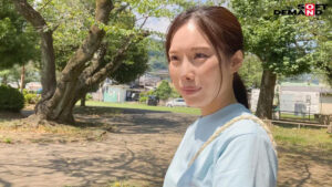 1sdnm00536│人一倍感じやすい乳首は息子を母乳で育てた証。 結婚18年目 中部地方在住 大学生のお母さん 奥井美郷 42歳 AVDEBUT│人妻素人