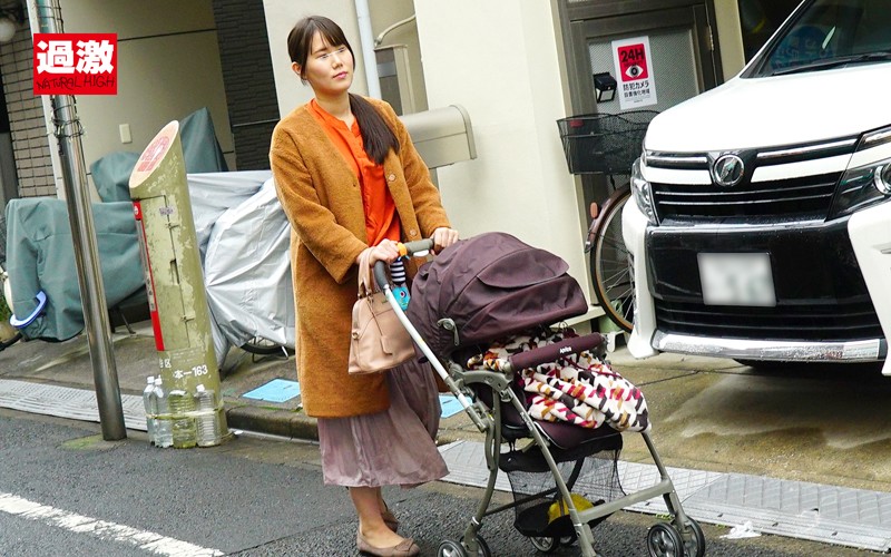 1nhdtb00373│産後処女を奪われ一度イッたら長時間アクメで痙攣が止まらないイキッぱなしベビーカー妻4│人妻素人