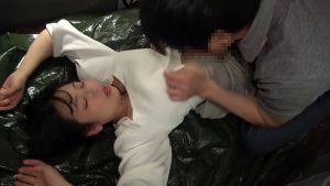 h_1724u013i00002│理性を失った男の欲望！誰も助けてくれない！キッチンカーで繰り広げられる数々の悲劇！勝手に中出しセックスされた私の非日常…。│人妻素人