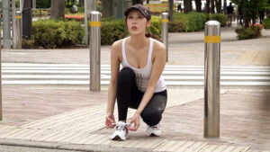 ktb00113│スキマ時間をチ●ポで埋めるドスケベ妻達│人妻素人