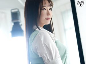 veo00085│本物素人妻AV Debut！！青春を音楽に捧げた遅咲きの清楚美人妻は今が全盛期 快楽に貪欲にイキ乱れ狂い咲く 槻本あすか│人妻素人