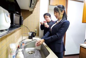 ngod00344│職場痴● おとなしい事務員の妻が巨根の上司に毎日ワイセツ行為をされているようだ… 小野坂ゆいか│人妻素人