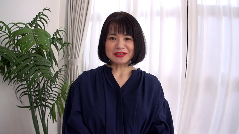 h_1724h091f00005│旦那と長いセックスレスの末エッチに目覚めた遅咲き熟女さんがAV出演で味わう強烈な快感に翻弄されながらもイキまくる初撮り中出しセックス!│人妻素人