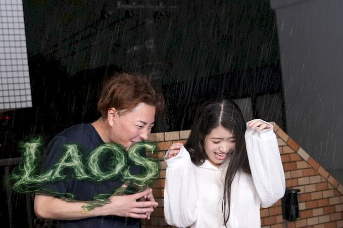 1los00002│雨に濡れた艶肌が色っぽく柔らかそうな抱きたくなる身体で無自覚に誘惑してくる人妻│人妻素人