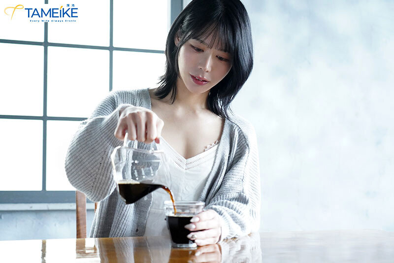 mfyd00196│一番キレイな今この瞬間に、一番気持ちいいSEXがしたいんです。凪あすか(28歳)AV出演ー。 バツイチアップデート完成Gカップの本気汗だく3SEX Special!!│人妻素人
